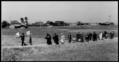 花嫁行列 昭和20 年代（1945～1955）（写真提供 津田幸好氏）